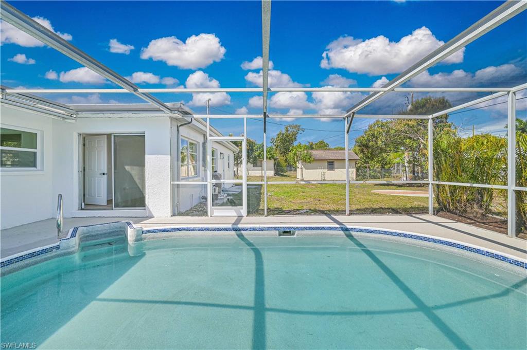 FORT MYERS SHORES - Residential