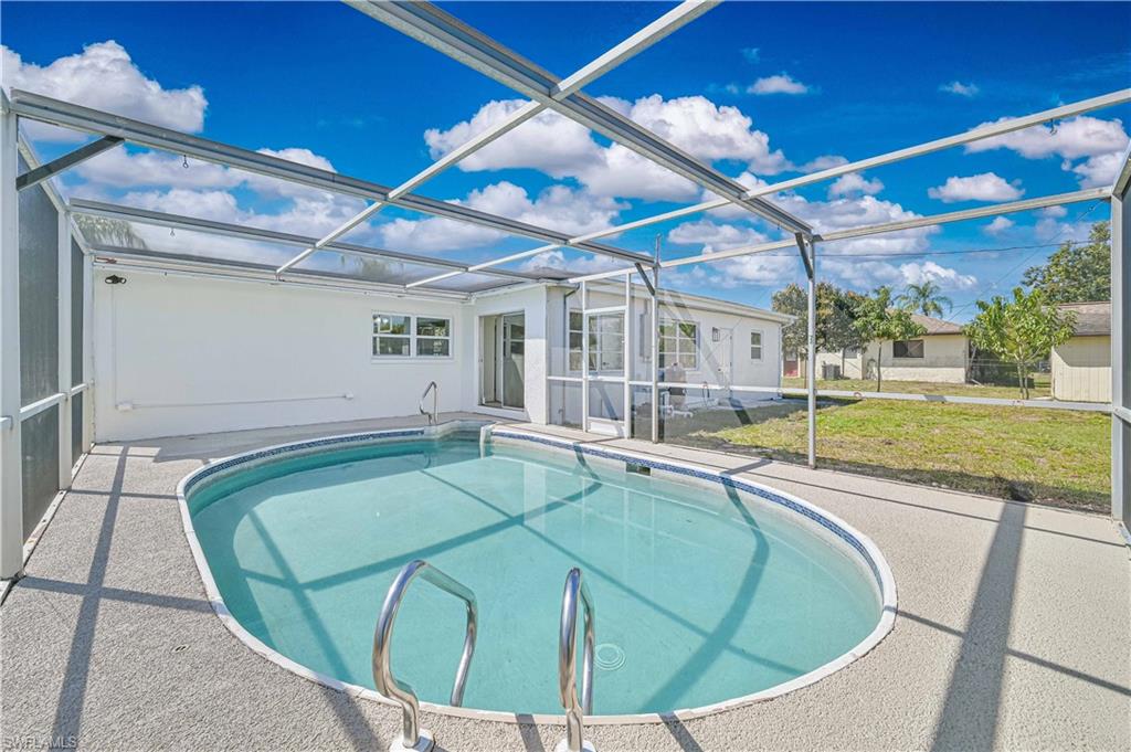 FORT MYERS SHORES - Residential