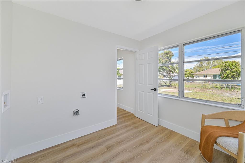 FORT MYERS SHORES - Residential