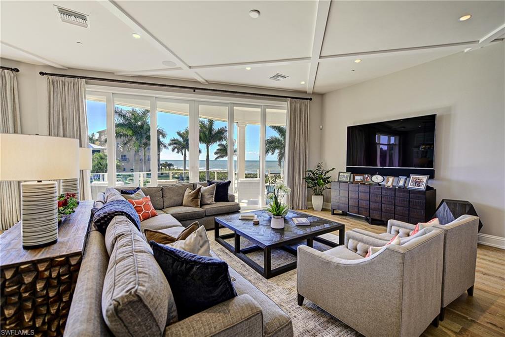 BAREFOOT BEACH - Residential