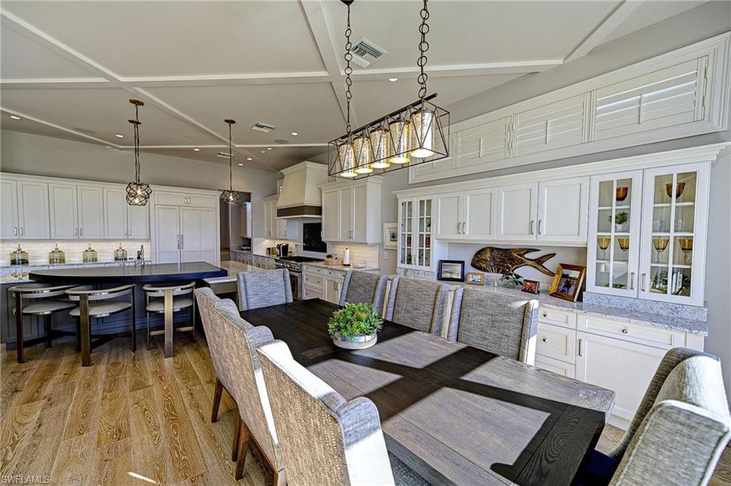 BAREFOOT BEACH - Residential