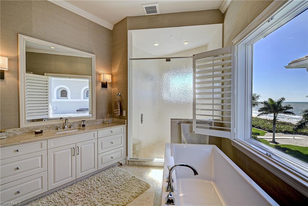 BAREFOOT BEACH - Residential