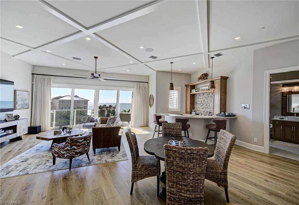 BAREFOOT BEACH - Residential