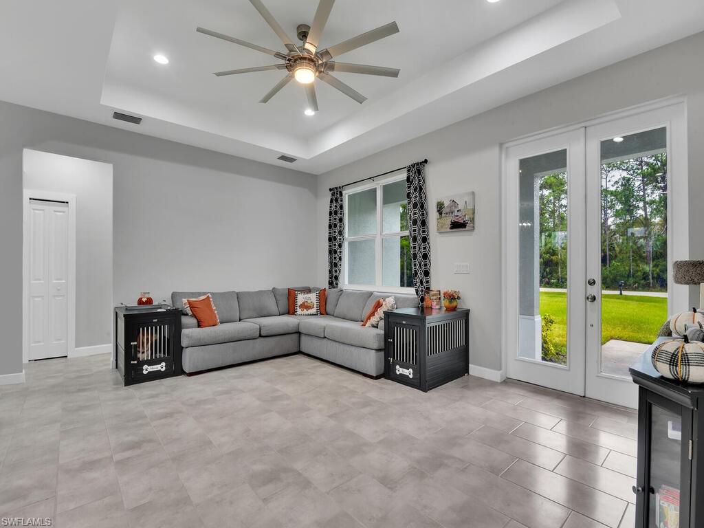 GOLDEN GATE ESTATES - Residential