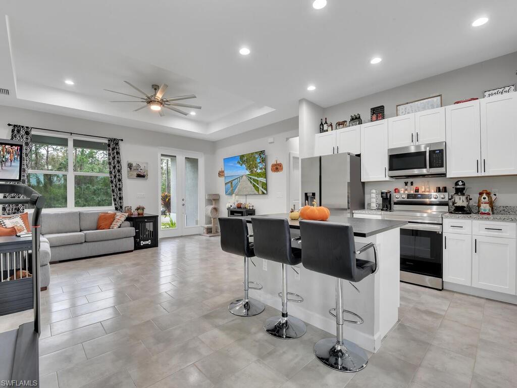 GOLDEN GATE ESTATES - Residential