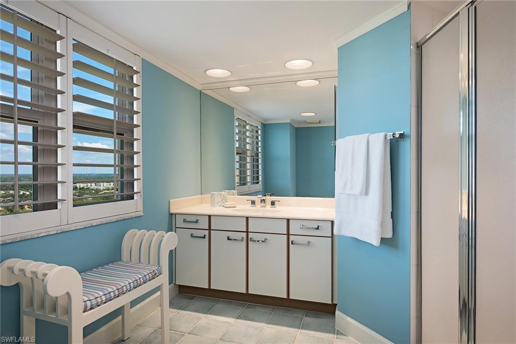 CONTESSA AT BAY COLONY - Residential