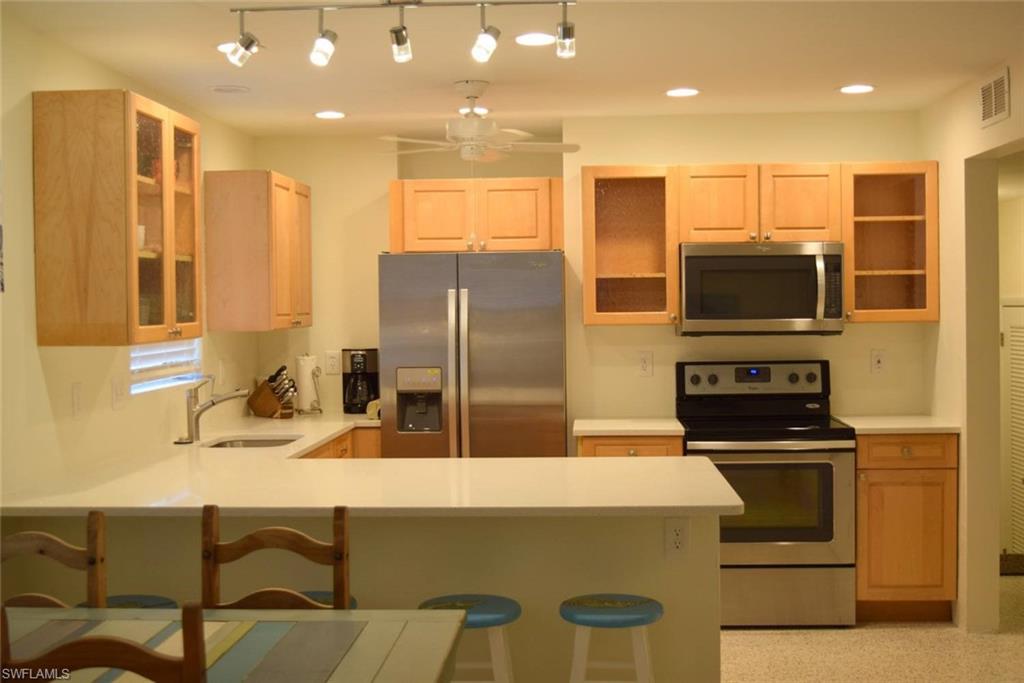 LAGUNA SHORES - Residential