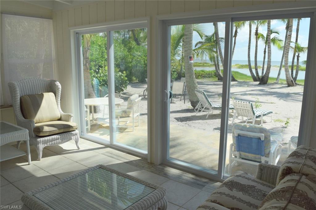 LAGUNA SHORES - Residential