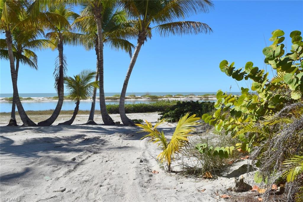 LAGUNA SHORES - Residential