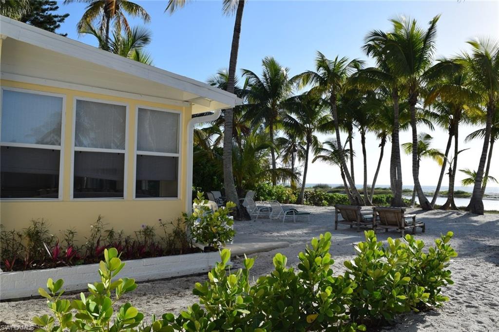 LAGUNA SHORES - Residential