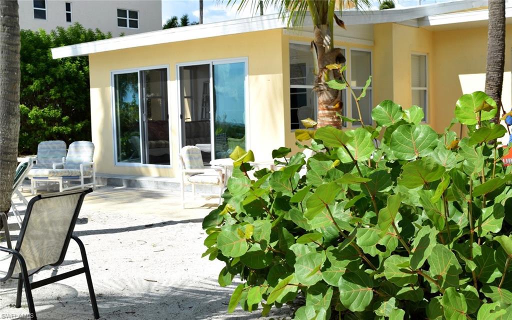 LAGUNA SHORES - Residential