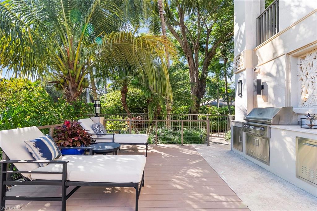 OLDE NAPLES - Residential