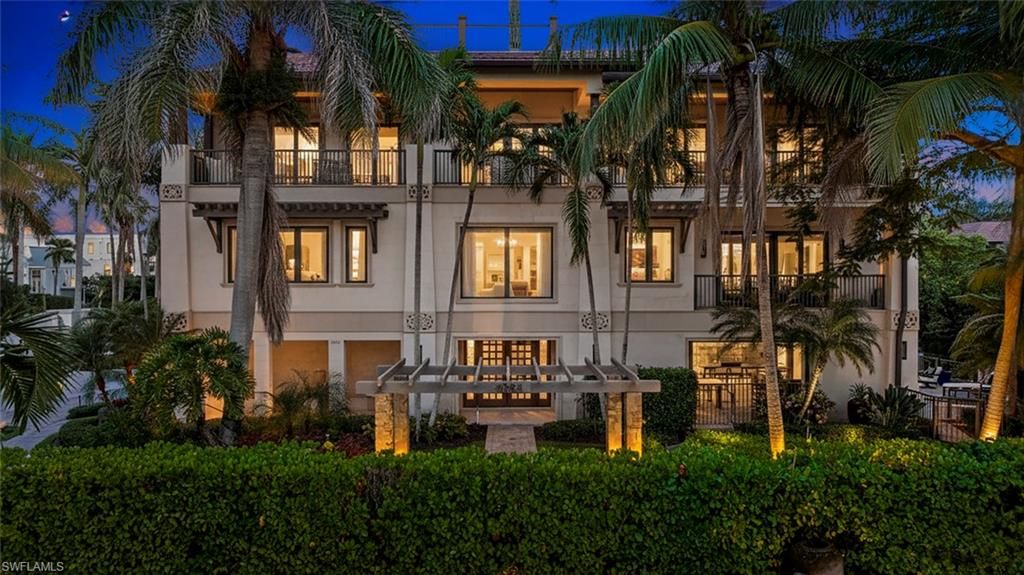 Photo of 1441 Gulf Shore BLVD S, NAPLES, FL 34102 (MLS # 225078983)