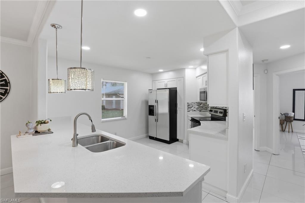 COLONY - Residential