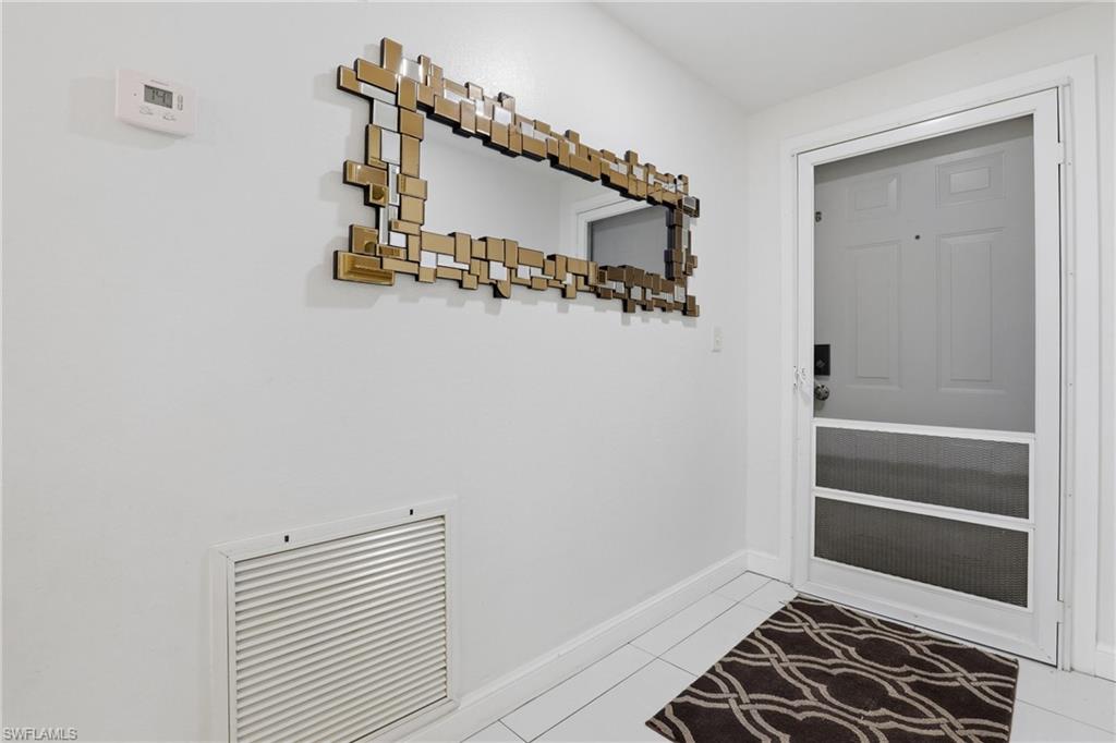 COLONY - Residential