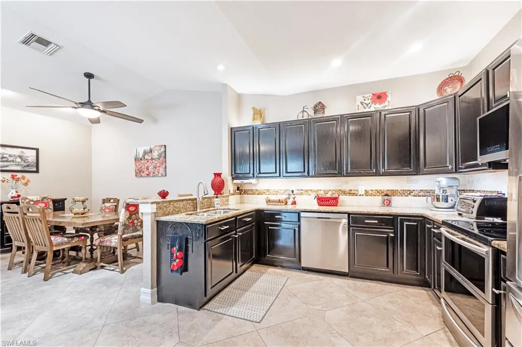 Naples, Florida 34116, United States, 3 Bedrooms Bedrooms, ,2 BathroomsBathrooms,Residential,Active,197917