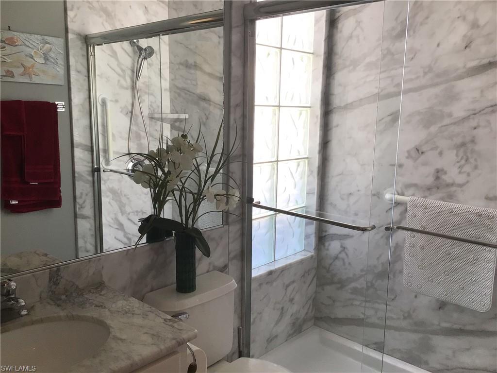 ISLAND WALK - Residential