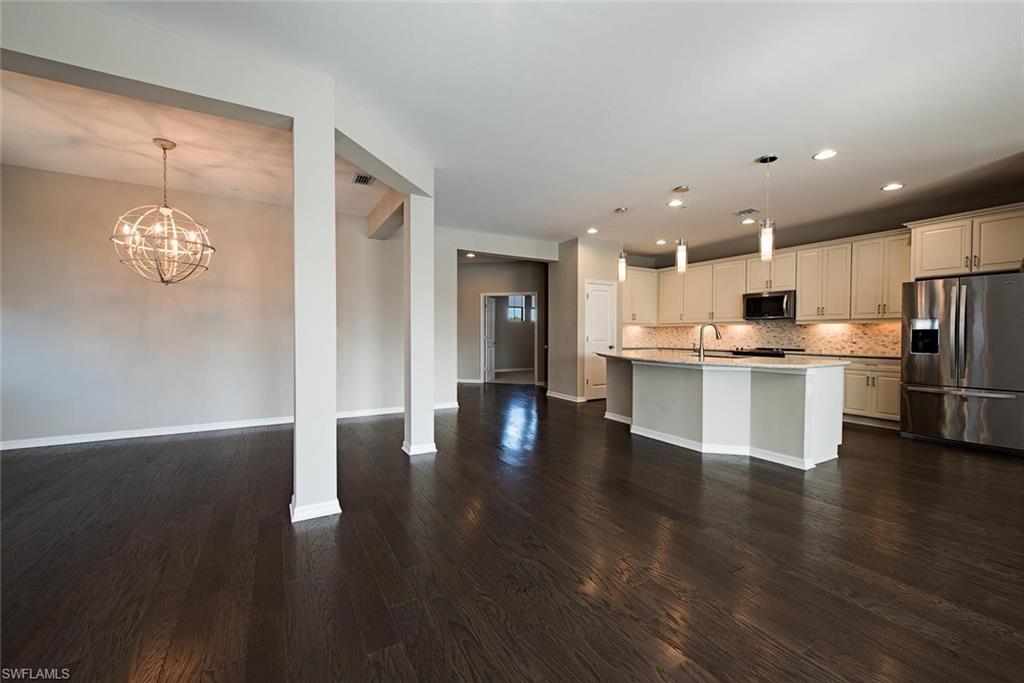 CARRIAGE HOMES AT LIVINGSTON LAKES - Residential