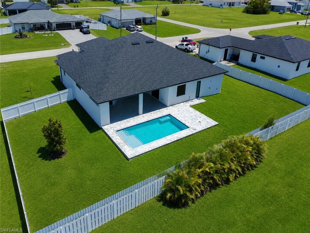CAPE CORAL - Residential