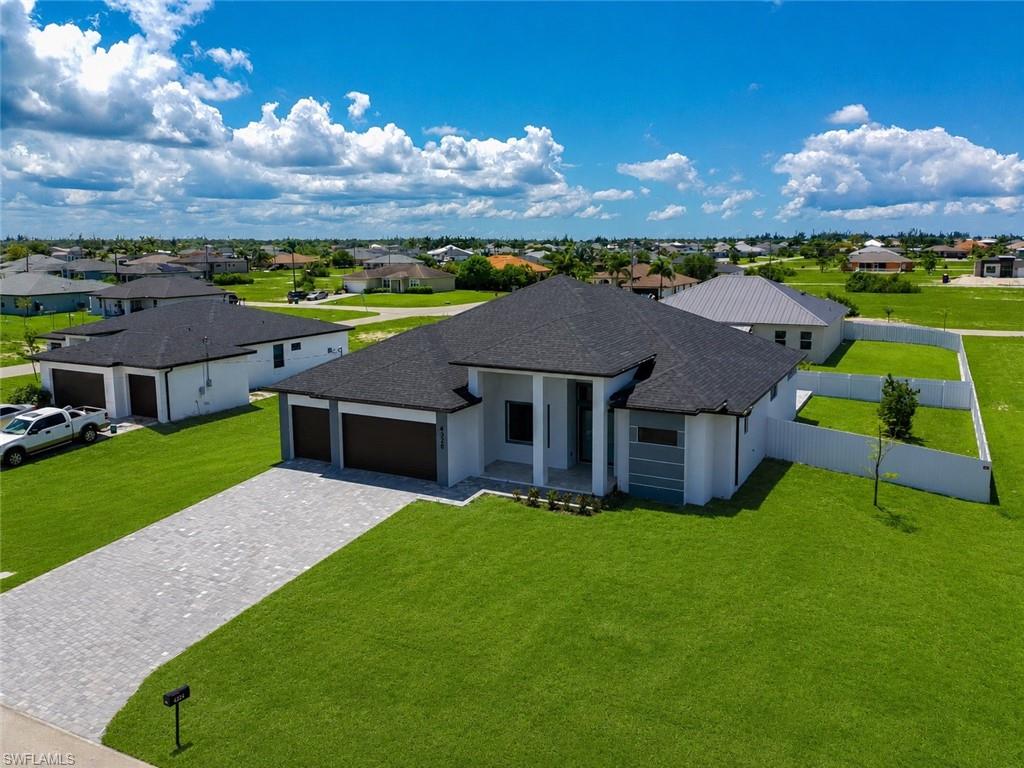 CAPE CORAL - Residential