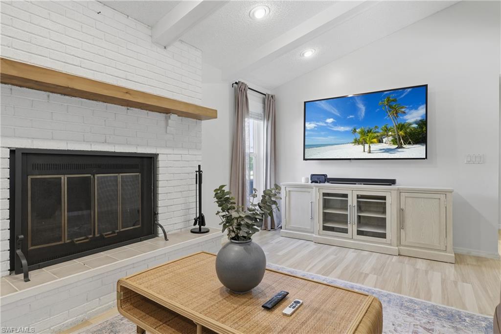 EAGLE RIDGE - Residential