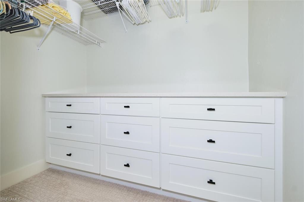 SUTTON WALK - Residential