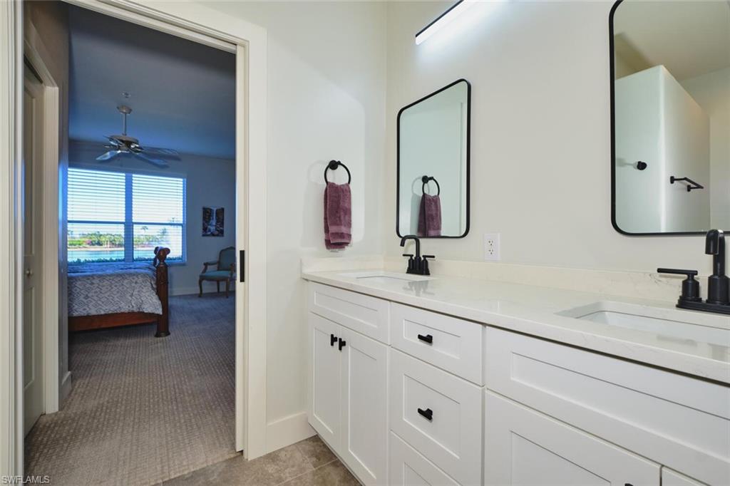 SUTTON WALK - Residential