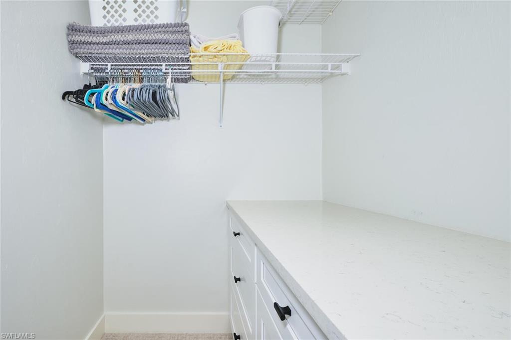 SUTTON WALK - Residential