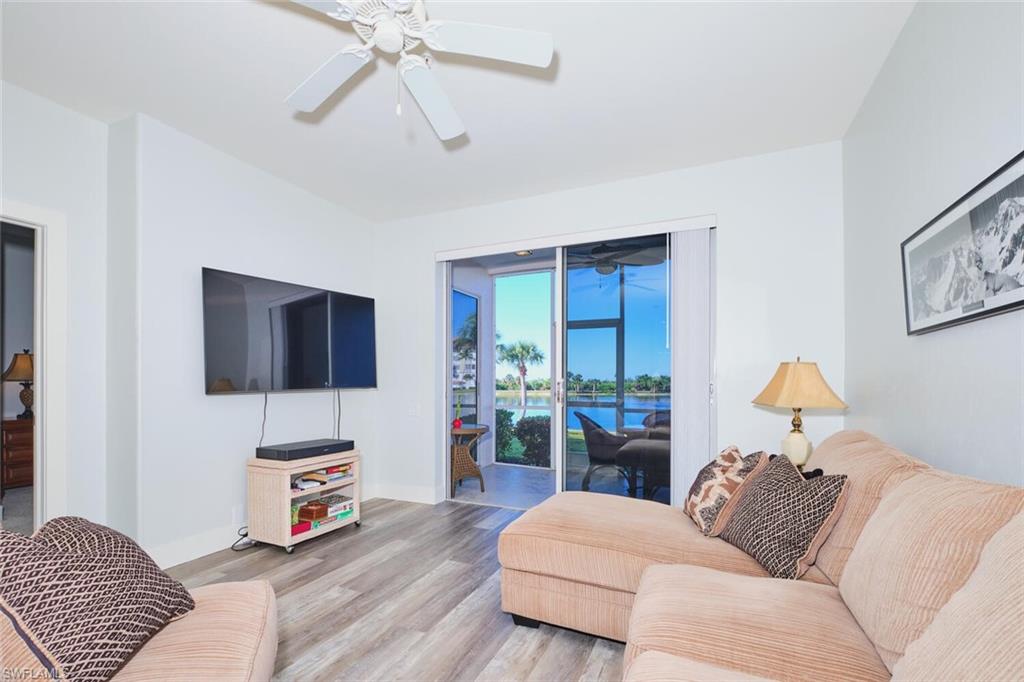 SUTTON WALK - Residential