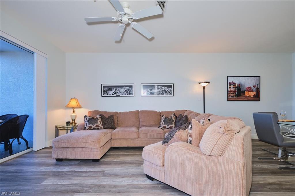 SUTTON WALK - Residential