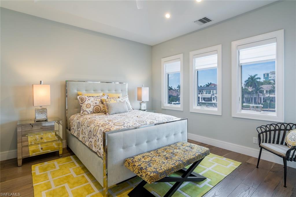 PARK SHORE - Residential