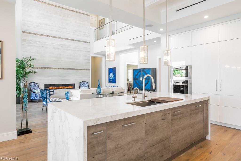 PARK SHORE - Residential