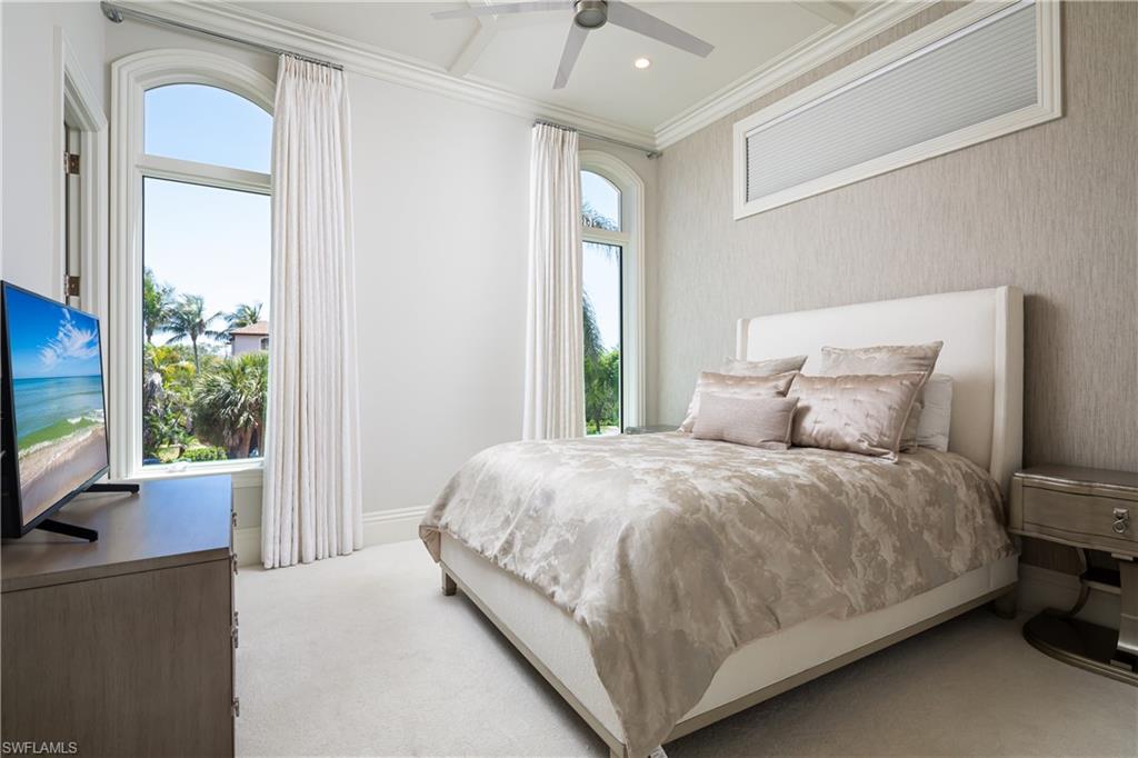 SOUTHPORT ON THE BAY - Residential