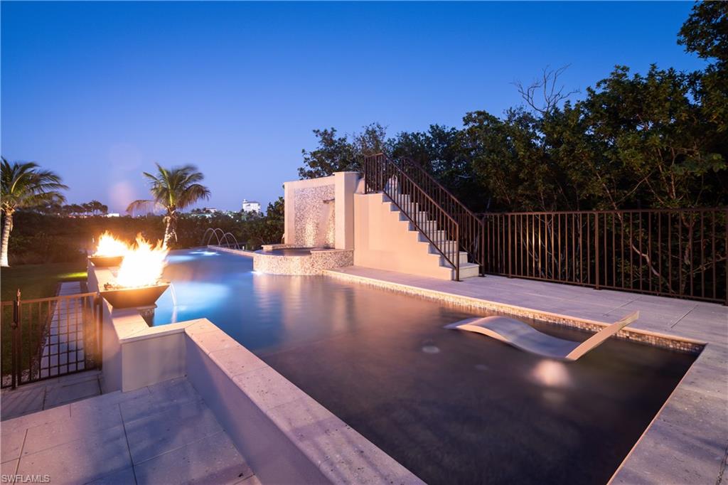 SOUTHPORT ON THE BAY - Residential