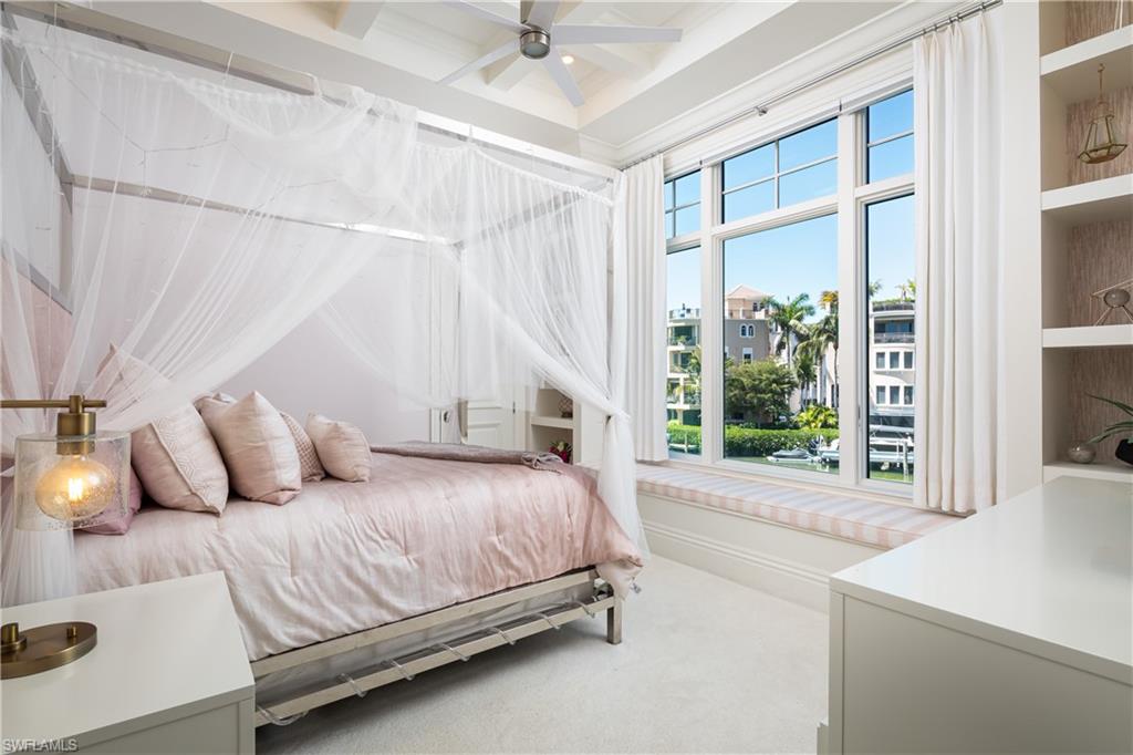 SOUTHPORT ON THE BAY - Residential