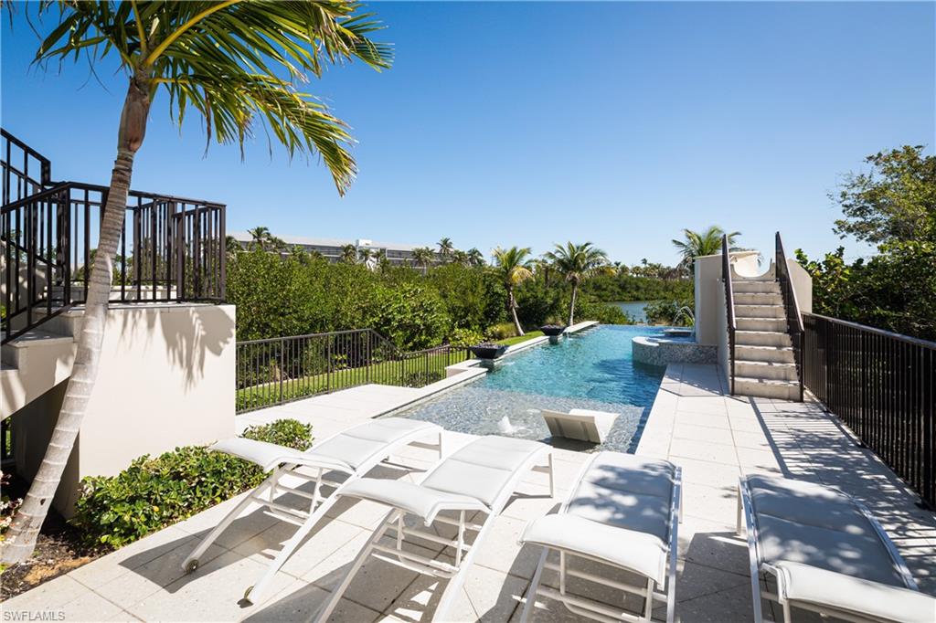 SOUTHPORT ON THE BAY - Residential