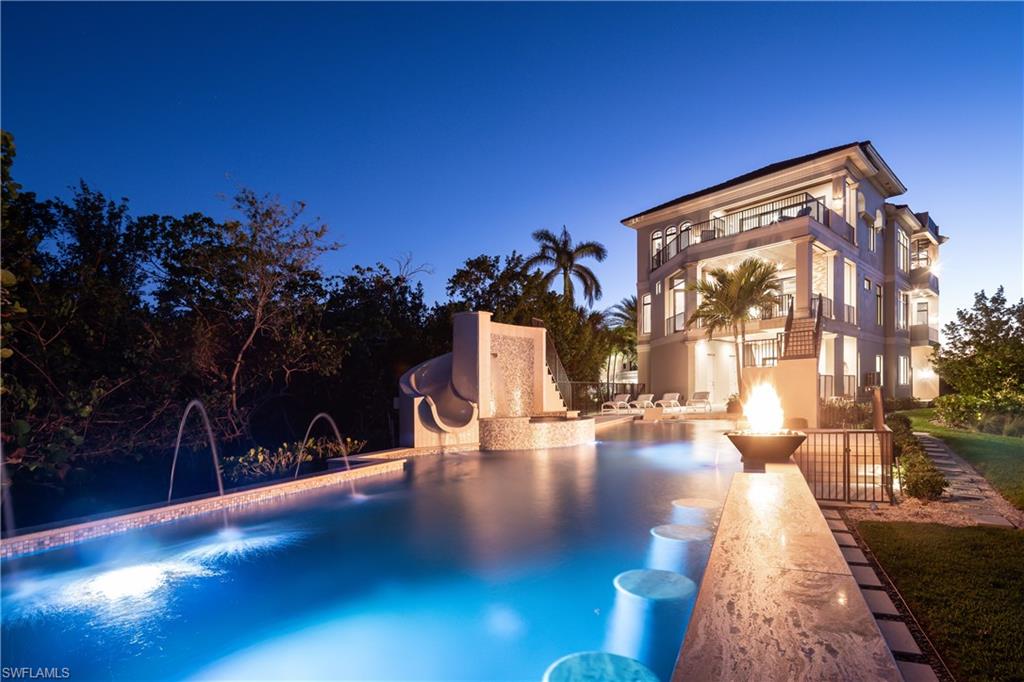 SOUTHPORT ON THE BAY - Residential