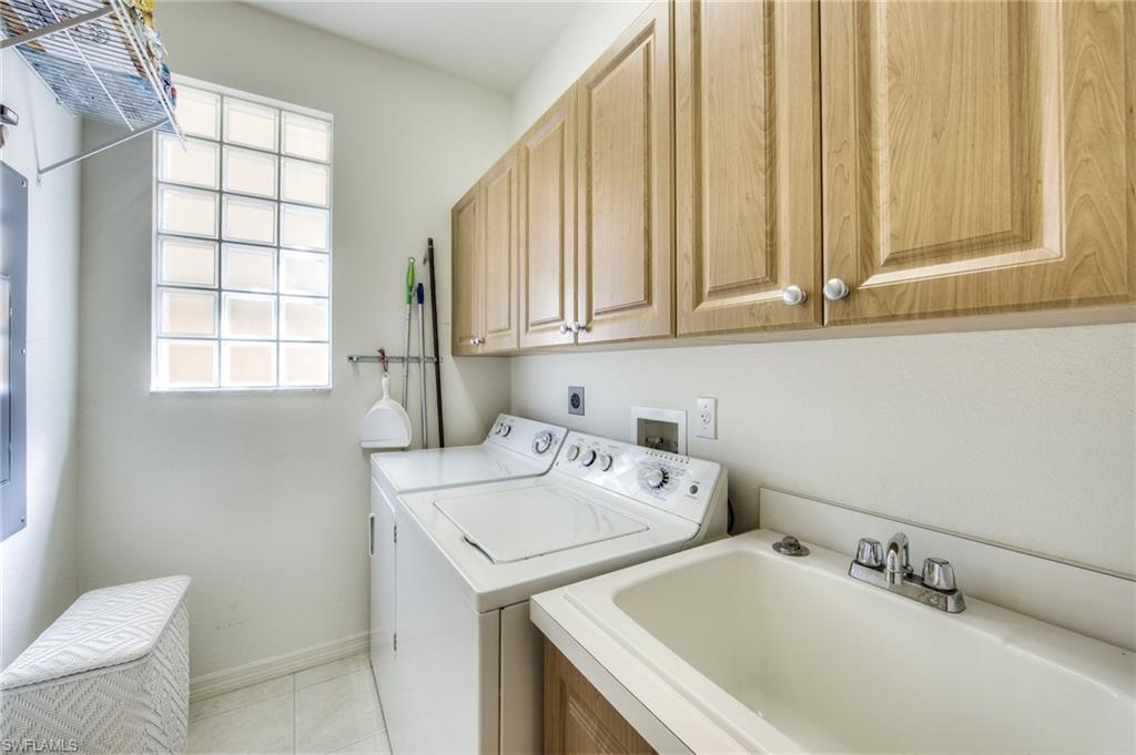 LIGHTHOUSE BAY - Residential