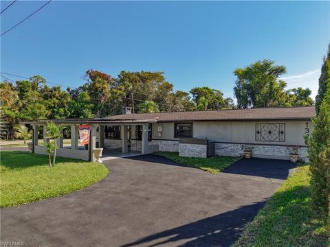 1320 Lavin LN NORTH FORT MYERS FL 33917