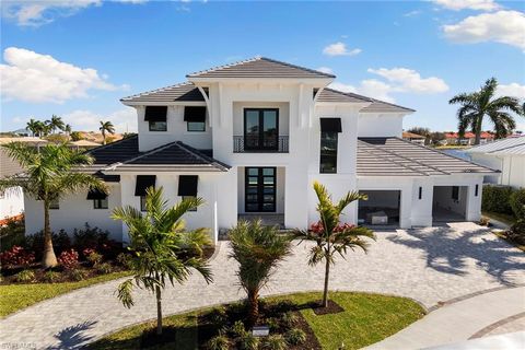 239 Bass CT MARCO ISLAND FL 34145