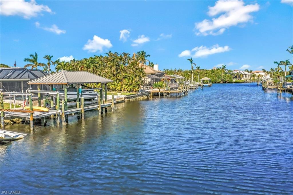 IMPERIAL SHORES - Residential