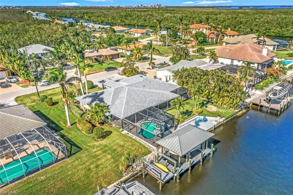 IMPERIAL SHORES - Residential