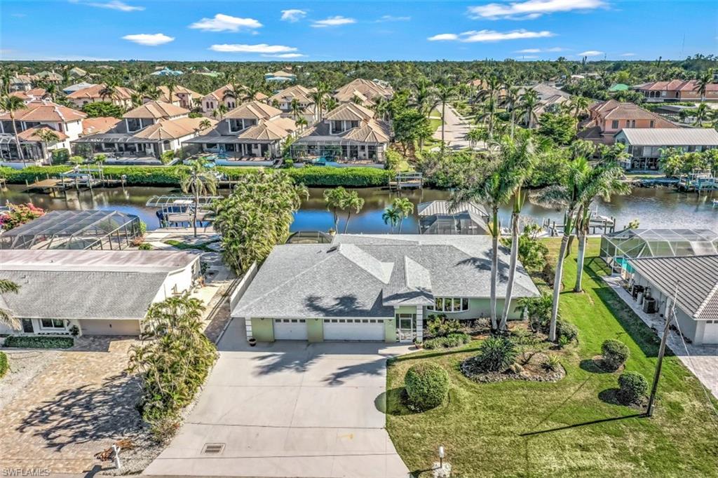 IMPERIAL SHORES - Residential