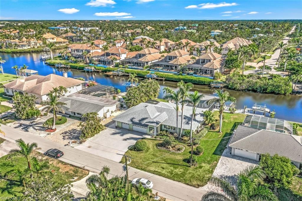 IMPERIAL SHORES - Residential