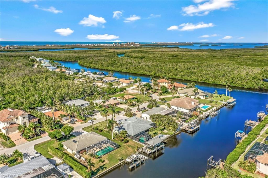 IMPERIAL SHORES - Residential