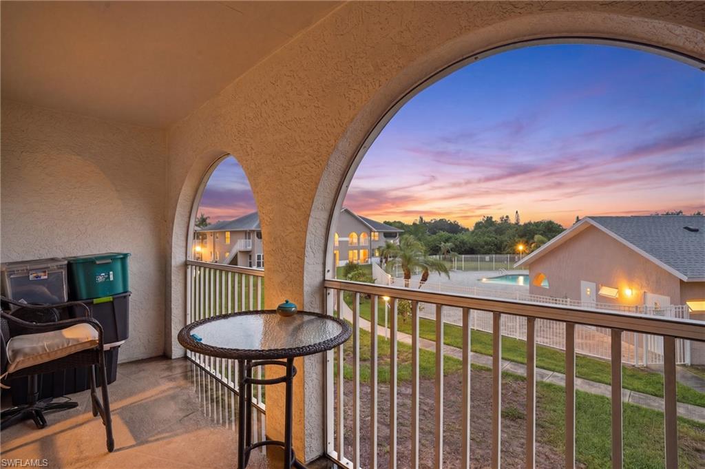 SUNSET LAKE CONDO - Residential