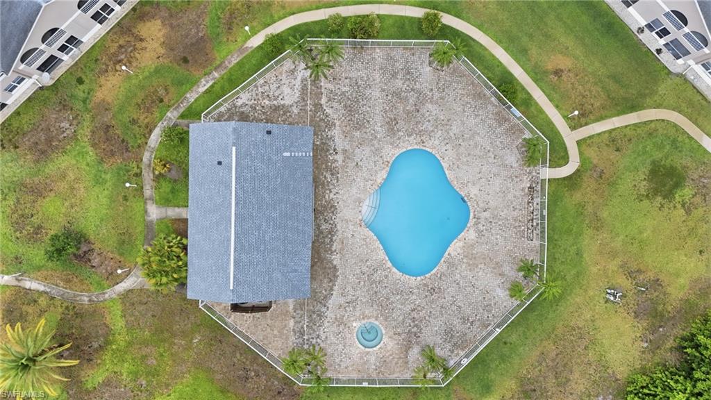 SUNSET LAKE CONDO - Residential