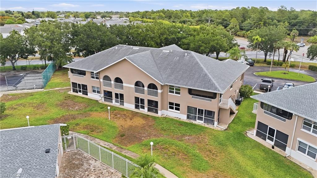 SUNSET LAKE CONDO - Residential