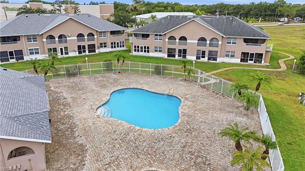 SUNSET LAKE CONDO - Residential