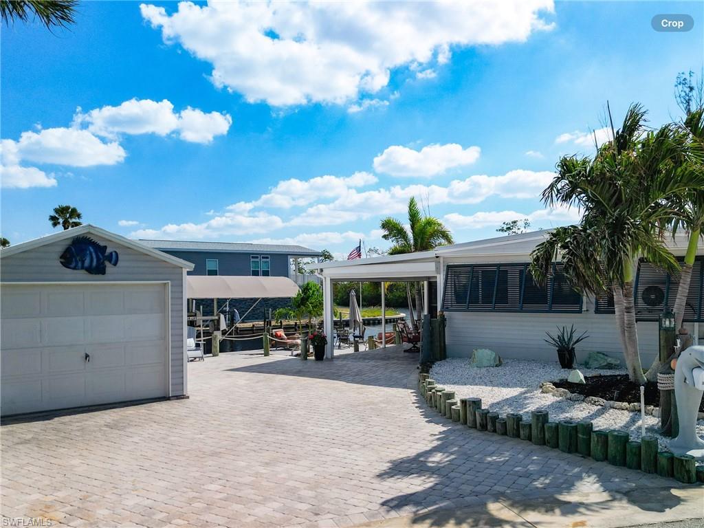 BAYSIDE ESTATES - Residential